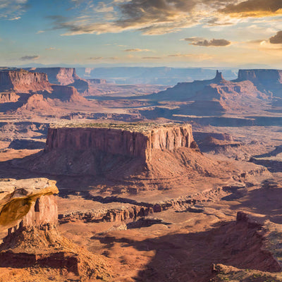 Vast canyons and towering mesas at Canyonlands National Park, Utah