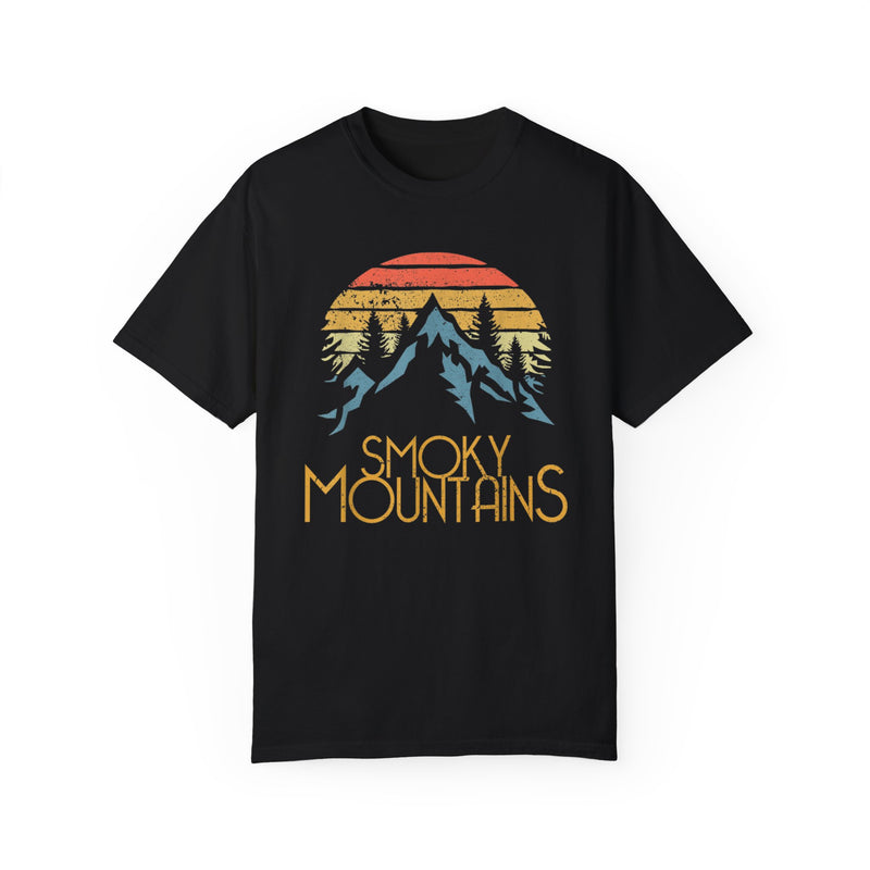 T-shirt featuring a vintage design with mountains, trees, and the text "Smoky Mountains."