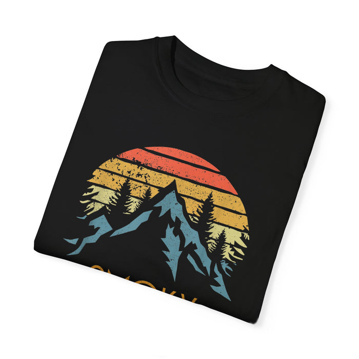 T-shirt featuring a vintage design with mountains, trees, and the text "Smoky Mountains."