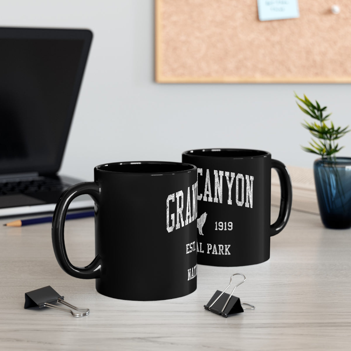 Grand Canyon Wolf Emblem Mug Souvenir