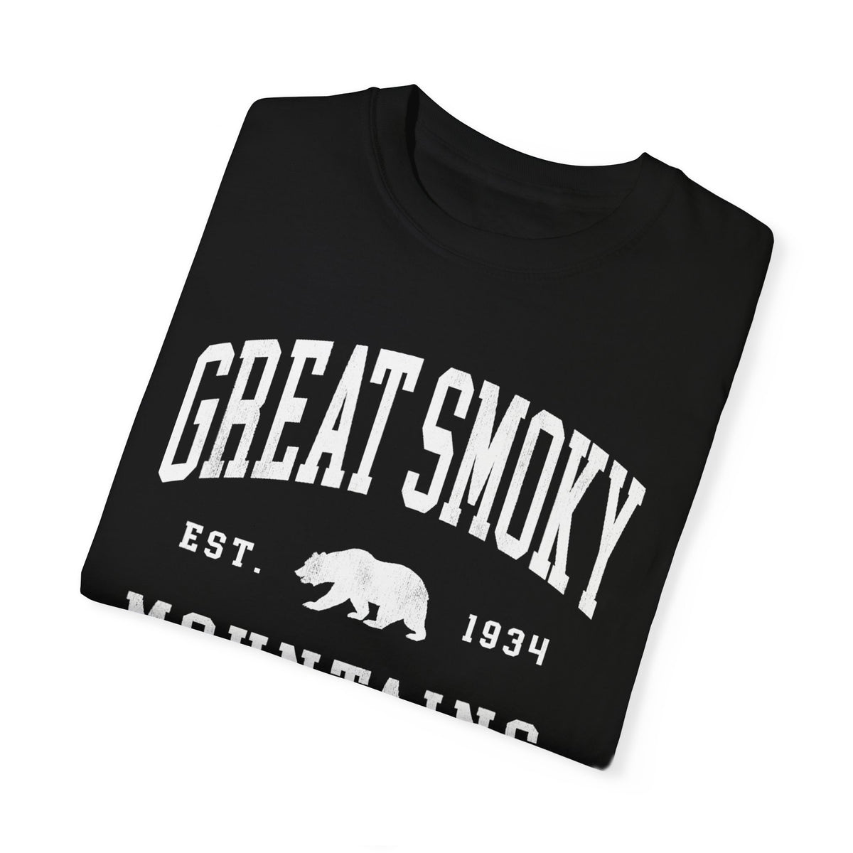 T-shirt featuring a bear silhouette and the text "Great Smoky Mountains National Park" with an established date.