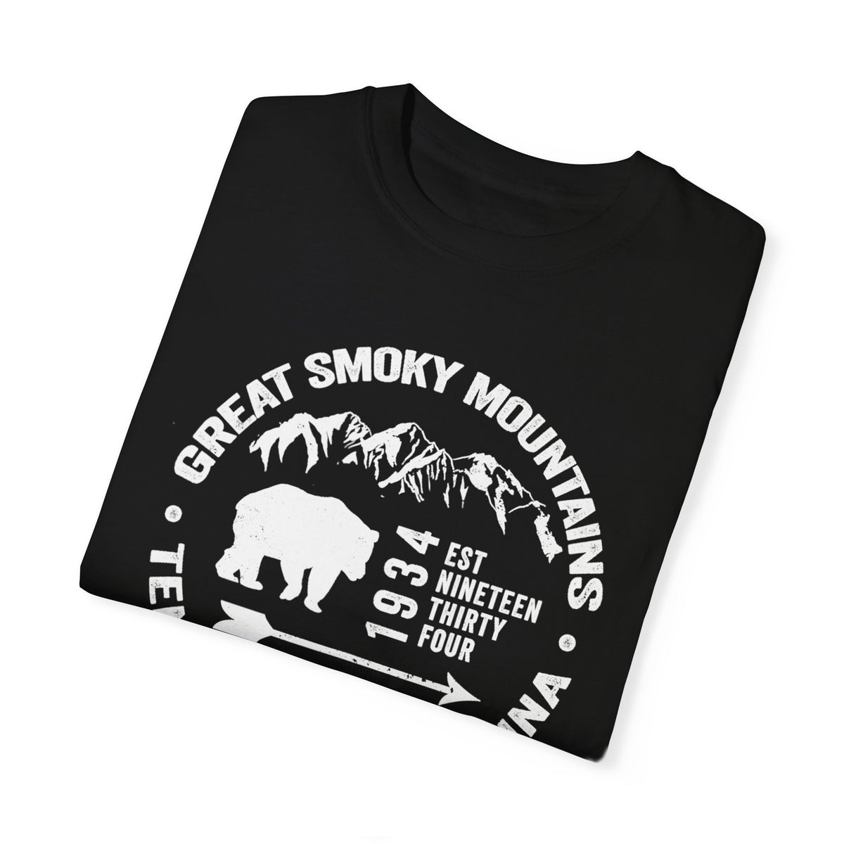 T-shirt featuring a bear graphic with text "Great Smoky Mountains 1934 Tennessee - N Carolina."